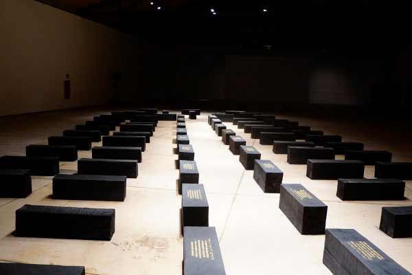 Grada Kilomba trabalha com os horrores para os quais nós não temos uma linguagem