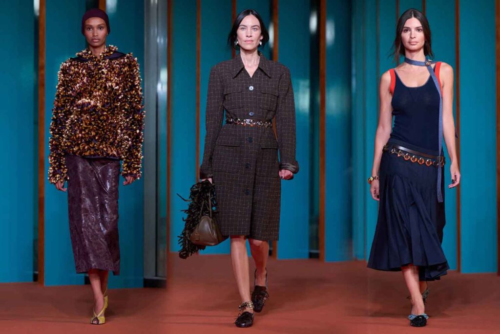 Tory Burch reflete sobre a alegria de se vestir
