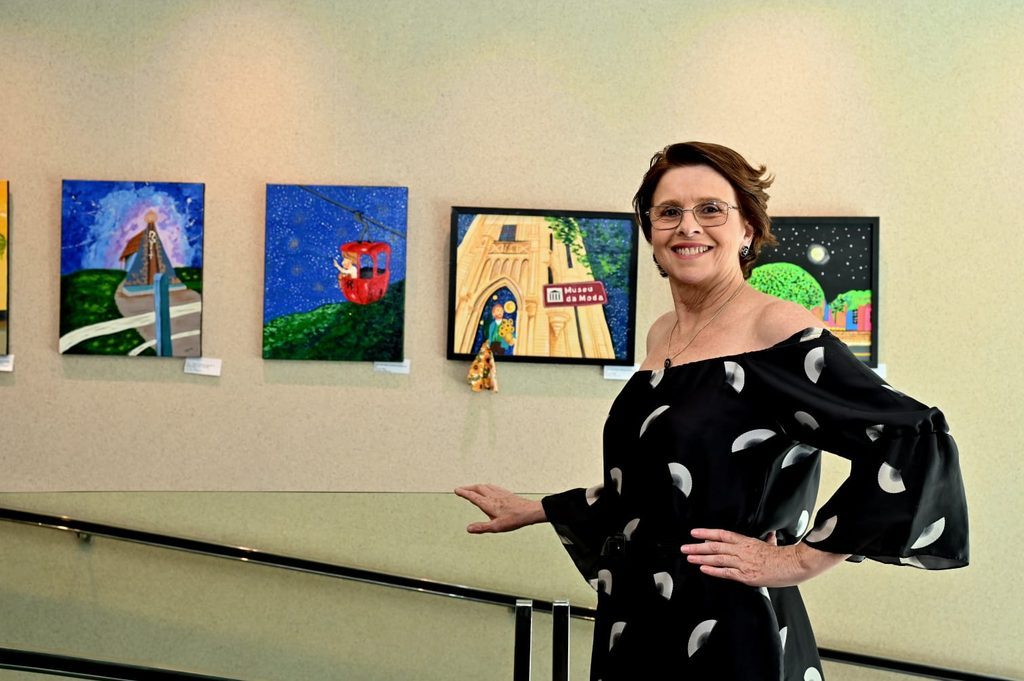 A influência do psicodrama e do inconsciente na produção de pintura abstrata
